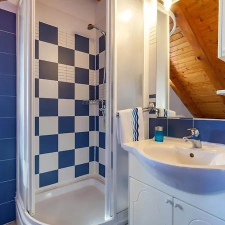 빌라 Vicina Heritage For 9,milna - Close To Restaurants And Shops 밀나