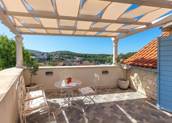 Vicina Heritage For 9,milna - Close To Restaurants And Shops Villa Milna (Brac)