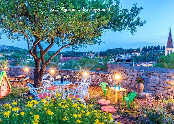 Villa Vicina Heritage For 9,milna - Close To Restaurants And Shops