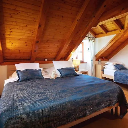 Villa Villa Vicina Heritage Villa For 9,Milna - Close To Restaurants And Shops *