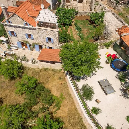 Villa Vicina Heritage Villa For 9,Milna - Close To Restaurants And Shops Milna (Brac)